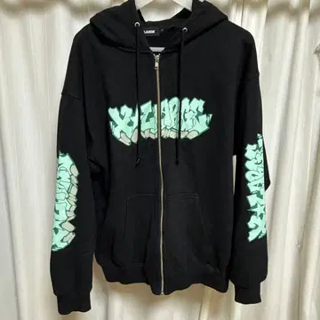 [ XLARGE ] 그래픽 프린트 지퍼 후드티 블랙