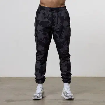 VANQUISH BLACK CAMO TAPERED CARGO PANTS