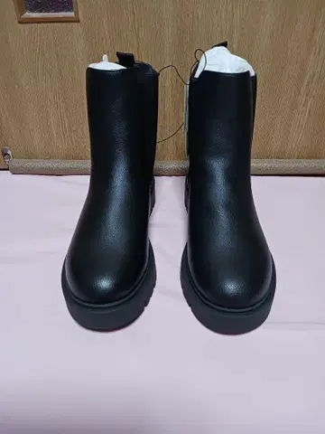 [ 미사용 새상품 ] UNIQLO 빅 사이즈 여성용 부츠 26.0cm