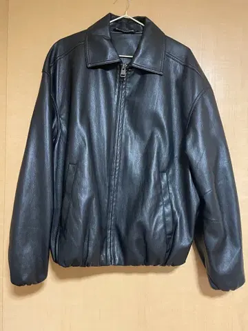 ZARA 페이크 가죽 자켓