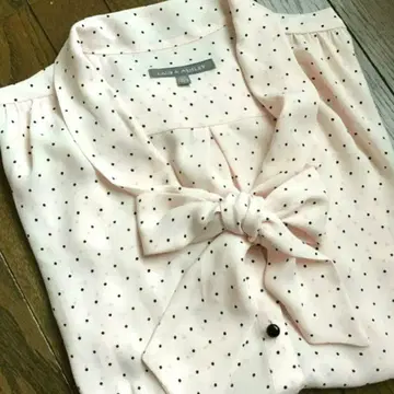 로라 애슐리 블라우스 새상품급