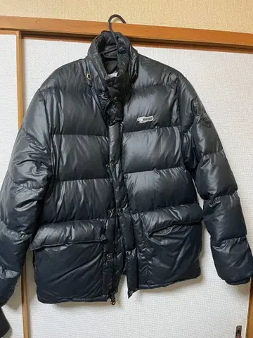 블랙 다운 자켓 프론트 포켓 부착