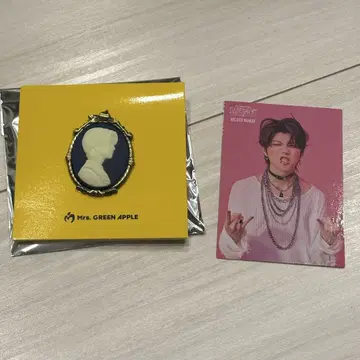 미세스 그린애플 바벨탑 핀 배지와 카드 세트 2점