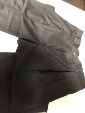 베르사체 팬츠 사이즈 48(L)