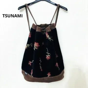 새상품급 TSUNAMI (쓰나미) 캐나다제 보아 백팩