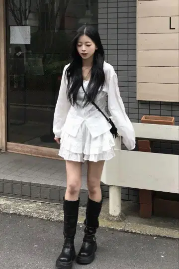 Emmy 프릴 셋업