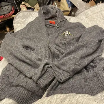 [염가 판매 가격 인하] NESTA BRAND 그레이 후드 부착 후드티