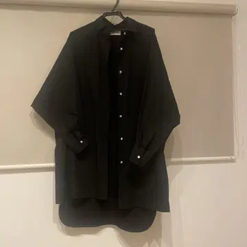Ch.iii 블랙 긴팔 셔츠