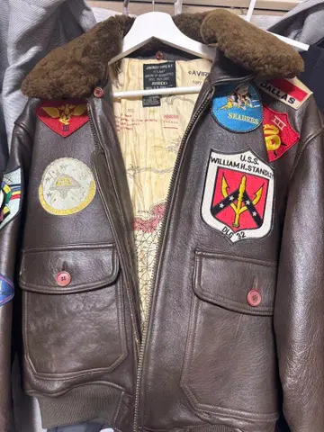 신년 한정판 가격 인하 AVIREX G-1 가죽 자켓