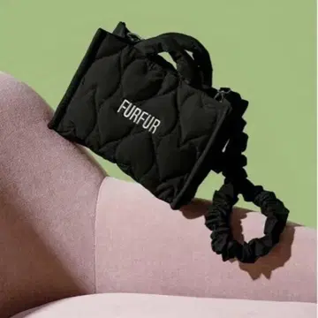 FURFUR 하트 퀼팅 백 블랙