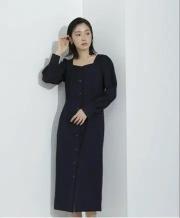 새상품 프론트 버튼 내로우 원피스