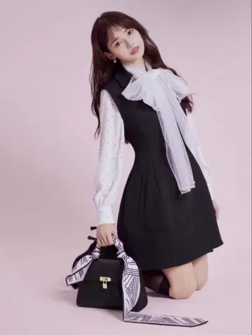 SNIDEL 보타이 리본 블라우스