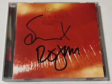 The Cure Kiss Me, Kiss Me, Kiss Me 사인 포함