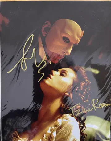 [ 초고가치 ] 친필 사인 제라드 버틀러와 에미 로섬 COA 인증서