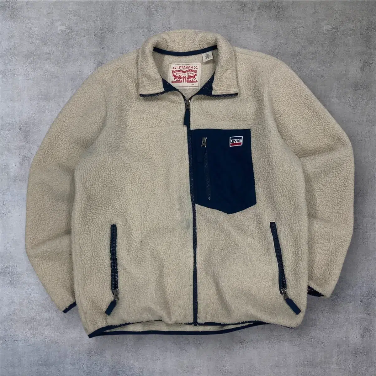 LEVI'S 리바이스 Levi's ivory color small logo sherpa jacket