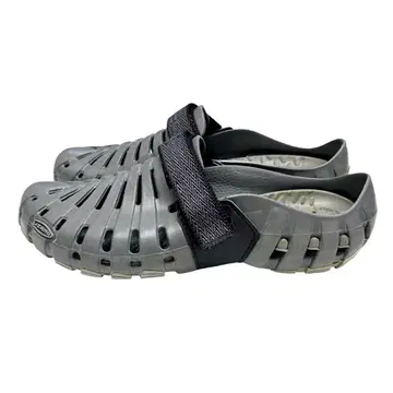 초레어 테크 사이버 3D 디자인 vibram 밑창 샌들 이탈리아제