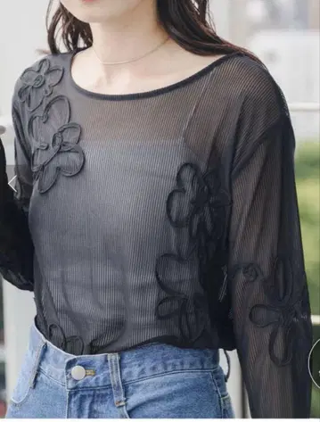 Kastane 플라워 코드 자수 시어 TOPS