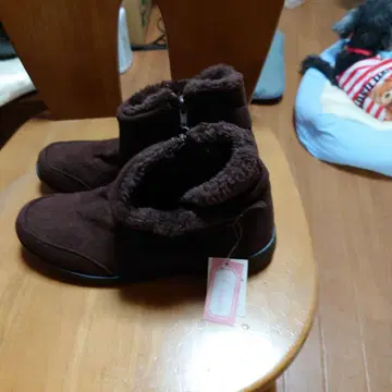 브라운 플리스 내부 어그 부츠