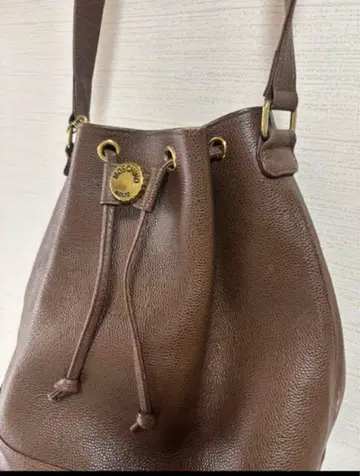 MOSCHINO 브라운 가죽 왕관 캡 숄더 백