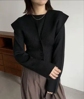 카프리슈 마쥬 멀티 베스트 SET 풀오버 블랙