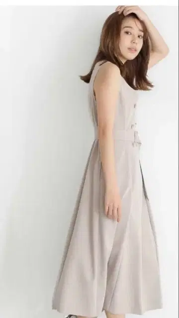 내추럴 뷰티 베이직 트렌치 디테일 원피스