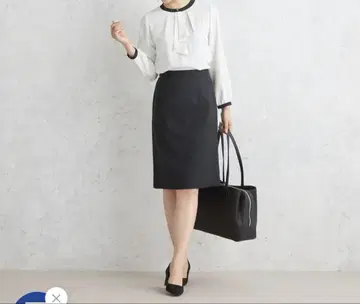 AOKI 세미 타이트 스커트 새상품