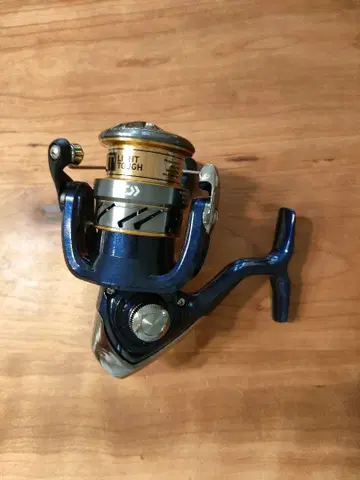 [ 새상품급 ] DAIWA CREST LT2500 낚시릴