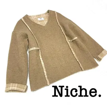 niche. 베이지 울 티셔츠 니트