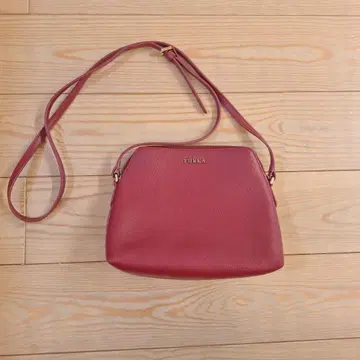 [ 새상품급 ] FURLA 레드 숄더백