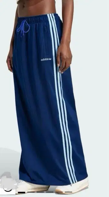 adidas 네이비 라인 롱 스커트