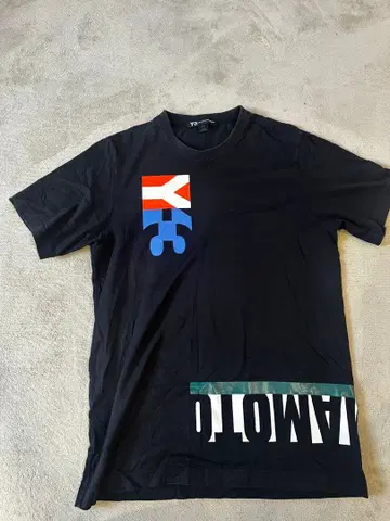 Y-3 그래픽 프린트 티셔츠 M 사이즈 블랙