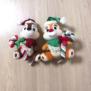 칩과 데일 2022 크리스마스 인형 배지