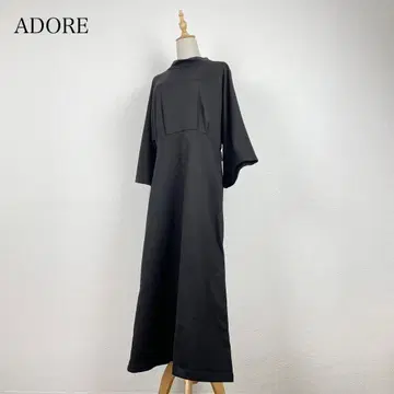 ADORE 브러쉬드 맨투맨 원피스