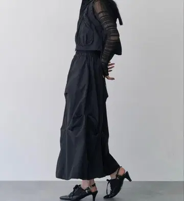 MURUA/무루아/벌룬 턱 스커트