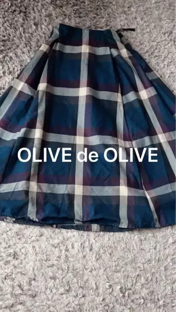 Olive des Olive 체크 무늬 플레어 스커트