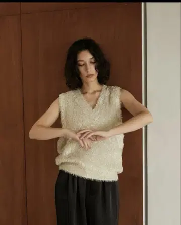 ELLIE 엘리 라메 니트 베스트
