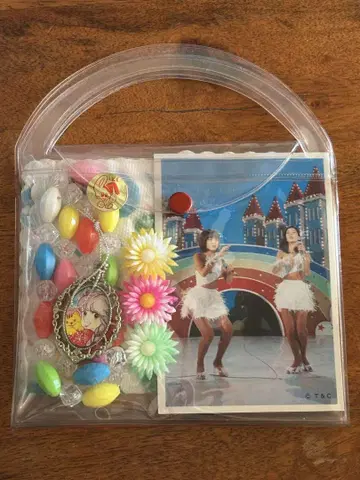 쇼와 레트로 비즈 목걸이와 꽃 장식 핑크 레이디 엽서 포함 백 세트