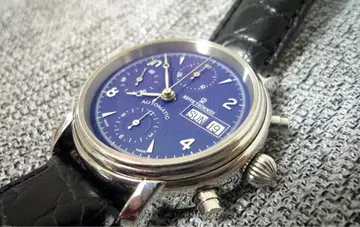 REVUE THOMMEN CHRONOGRAPH 37mm