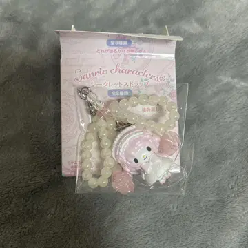 산리오 캐릭터 시크릿 스트랩 피아노