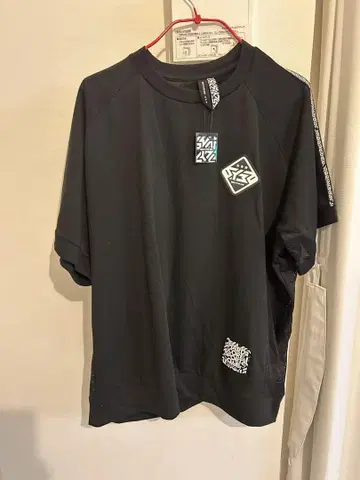 SY32 블랙 셔츠 남성 의류