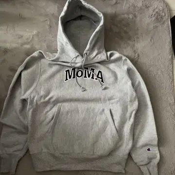 MOMA x Champion 리버스 위브