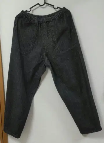 단톤 블랙 데님 이지 팬츠 36