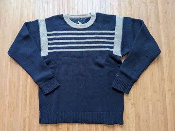 네이비 그레이 스트라이프 니트 스웨터