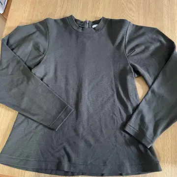 다크 그린 긴팔 상의 뒷면 지퍼