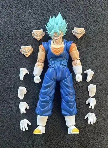 피규아트 사이즈 NEO KONG 소체 & 베지트 블루 커스텀 헤드셋