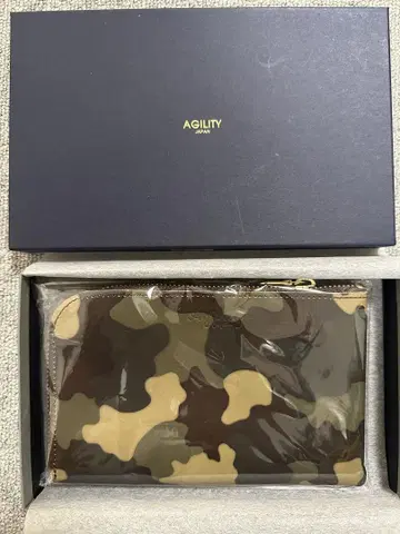 AGILITY 카모플라쥬 패턴 가죽 장지갑