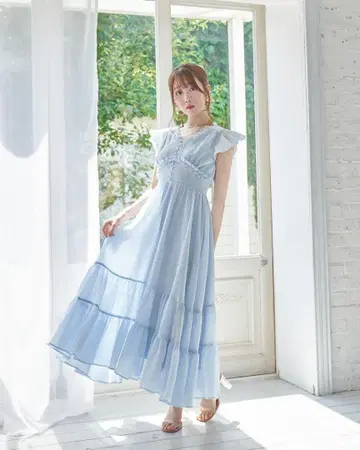 rose muse raffle tiered resort dress