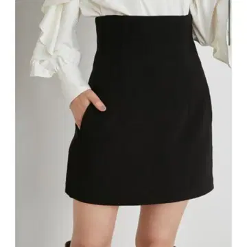 SNIDEL 하이웨스트 스카숏 팬츠