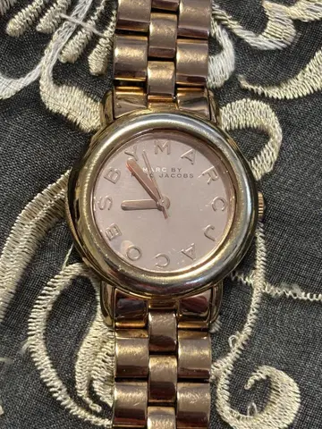 MARC BY MARC JACOBS 로즈 골드 손목시계 배터리 교체 완료