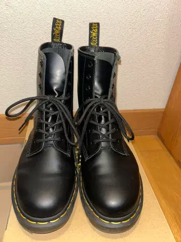 닥터마틴 8홀 UK5 24cm 1460